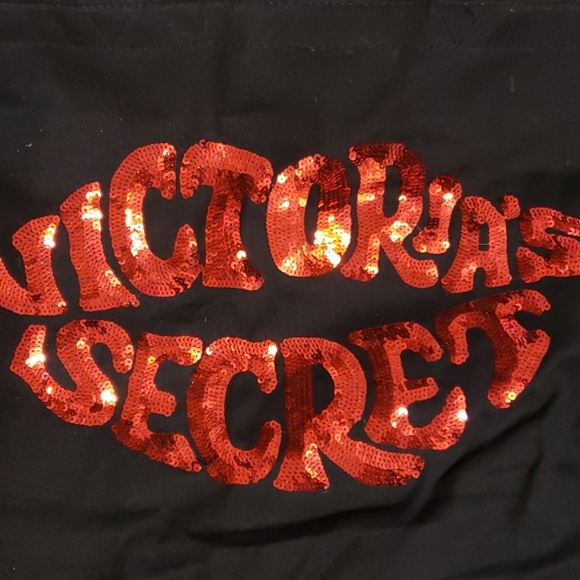 VS Tote - Picture 2 of 3